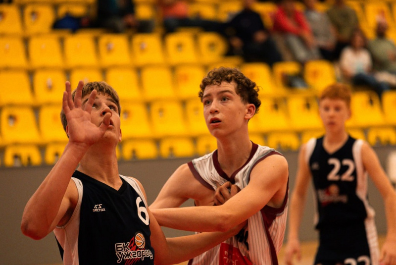 Novinky / Adam Várady a Hugo Hiščák na turnajoch EYBL a CEYBL - foto Novinky / Adam Várady a Hugo Hiščák na turnajoch EYBL a CEYBL - foto