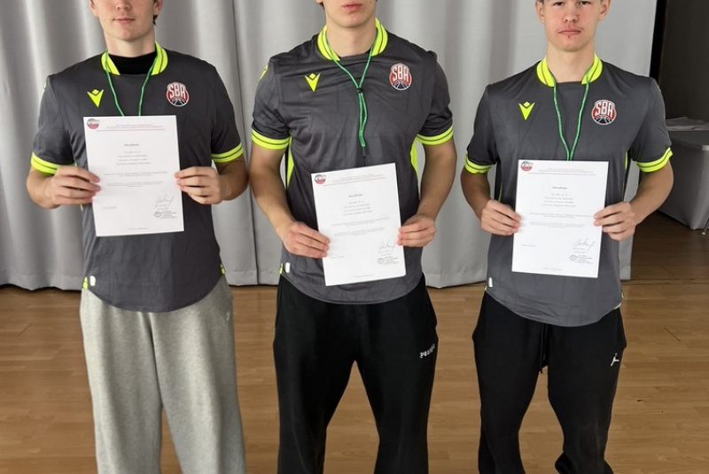 Novinky / ZBR vyškolilo nových rozhodcov - foto